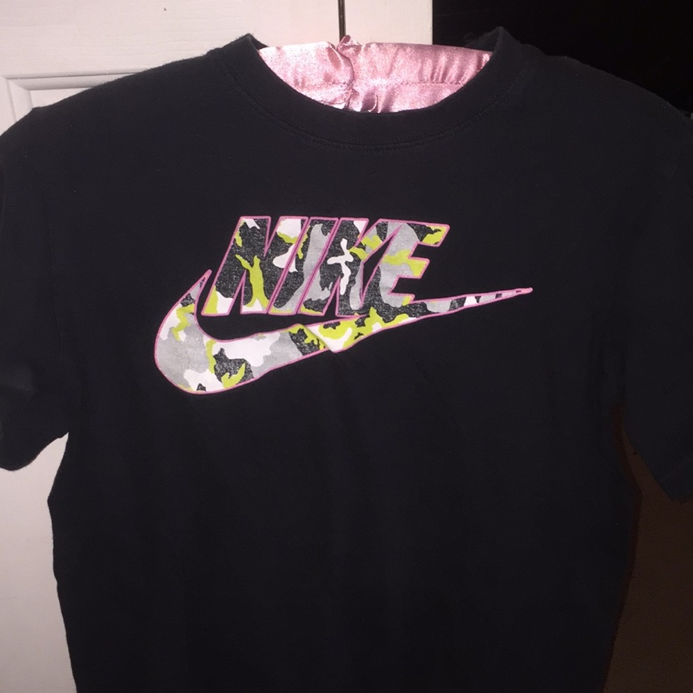 Nike t-shirt